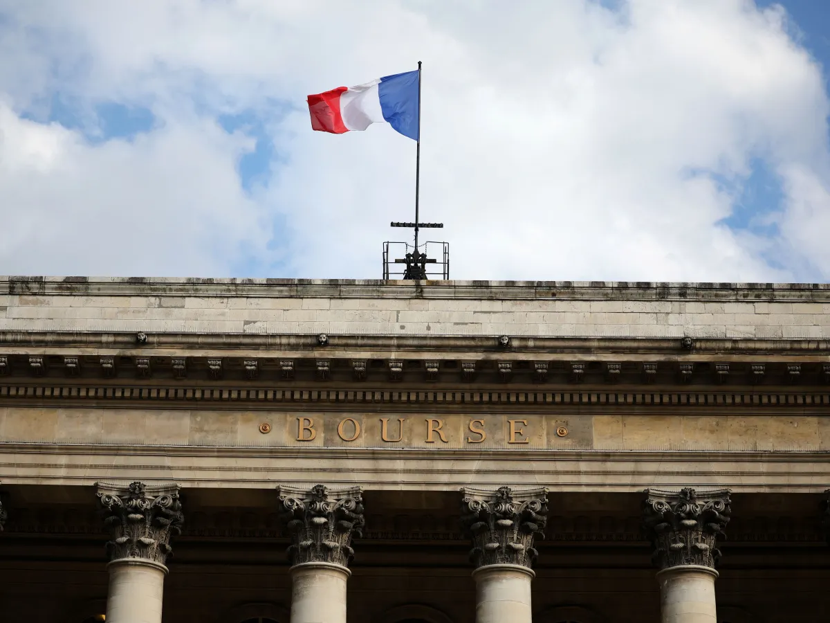 Crise fiscal na França pode ameaçar grau de investimento, aponta economista